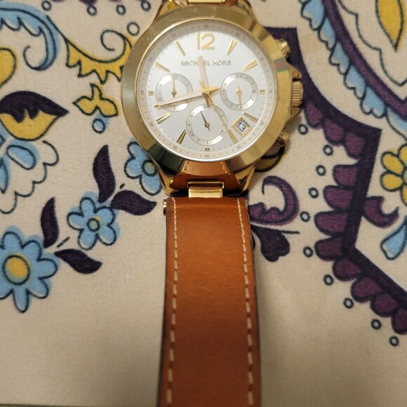 MICHAEL KORS WOMEN'S WATCH - Picture 2 of 3